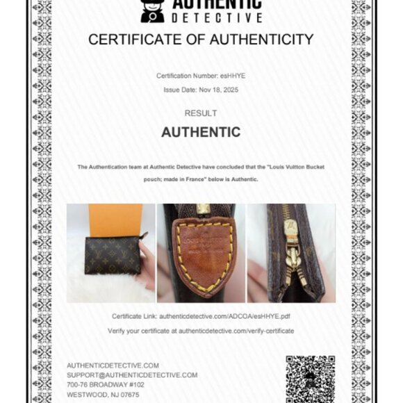 Louis Vuitton Monogram Toiletry Pouch 17 - Picture 4 of 17